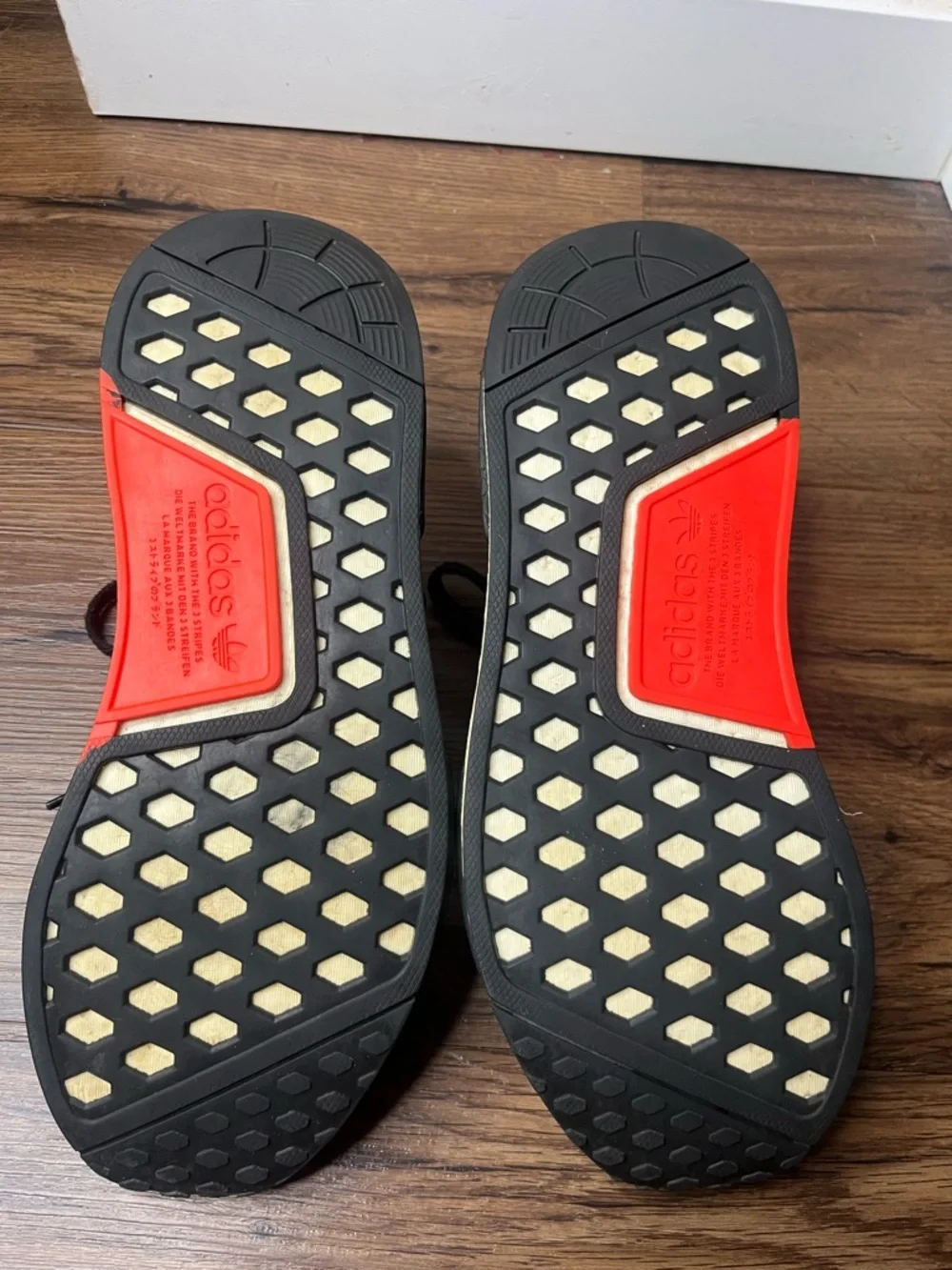 Adidas NMD R1 - Picture 11 of 11